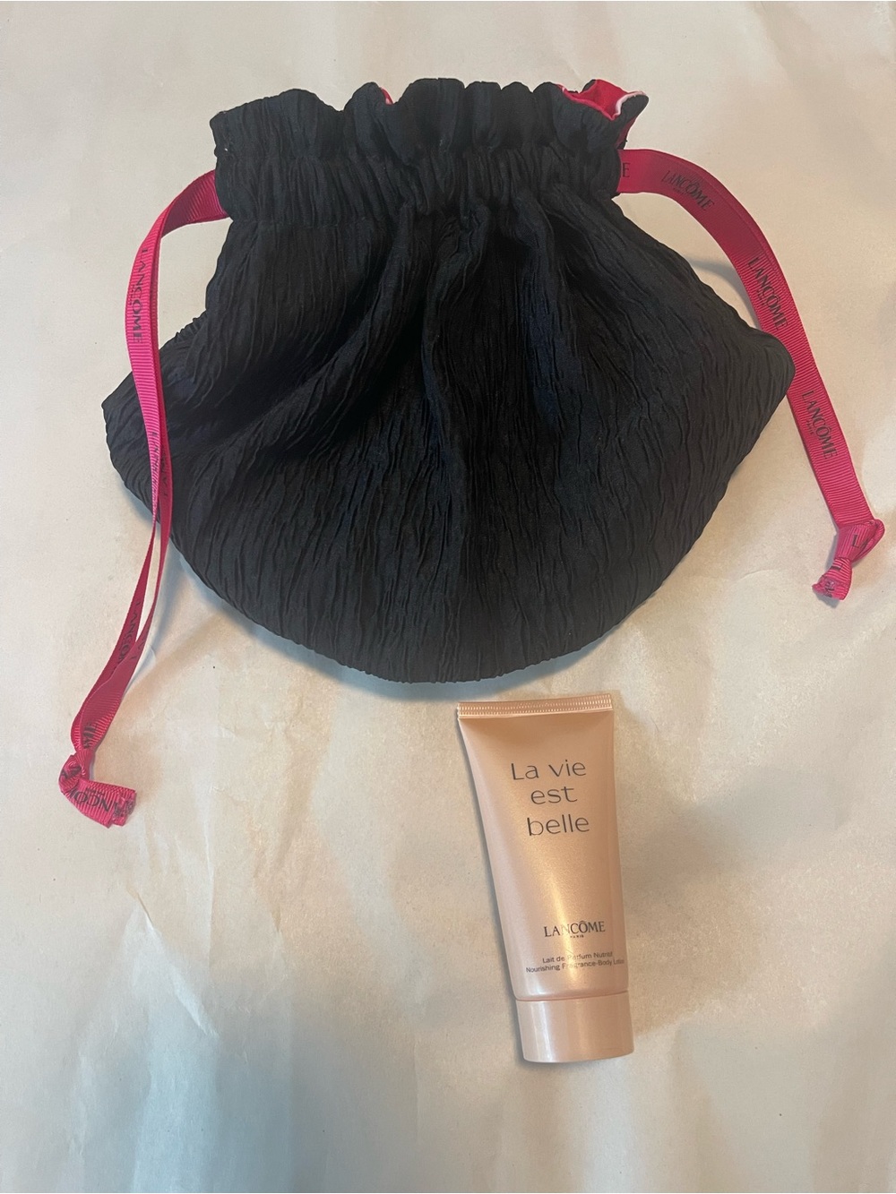 La Vie Est Belle Lancome Body Lotion with Lancome  Black Drawstring Makeup Pouch